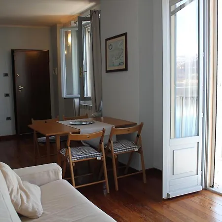 Lejlighed Lakefront With Spectacular Views *