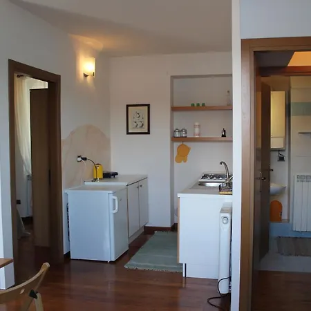 Lakefront With Spectacular Views Ameno