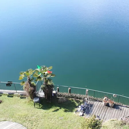 Lakefront With Spectacular Views * Ameno